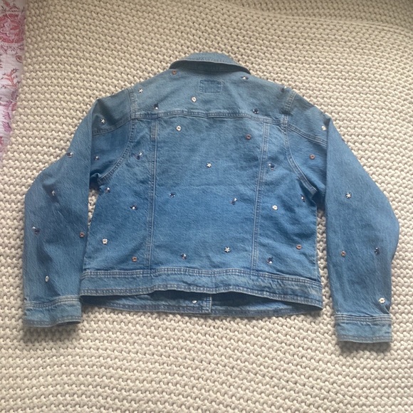 denim jacket from Universal Thread. NWT small - Picture 3 of 5